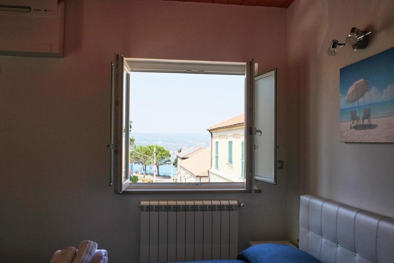 Residence Nina Pizzo  Ngoại thất bức ảnh