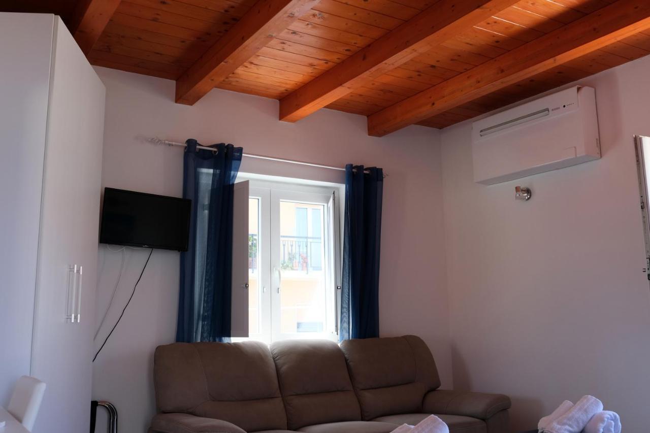 Residence Nina Pizzo  Ngoại thất bức ảnh