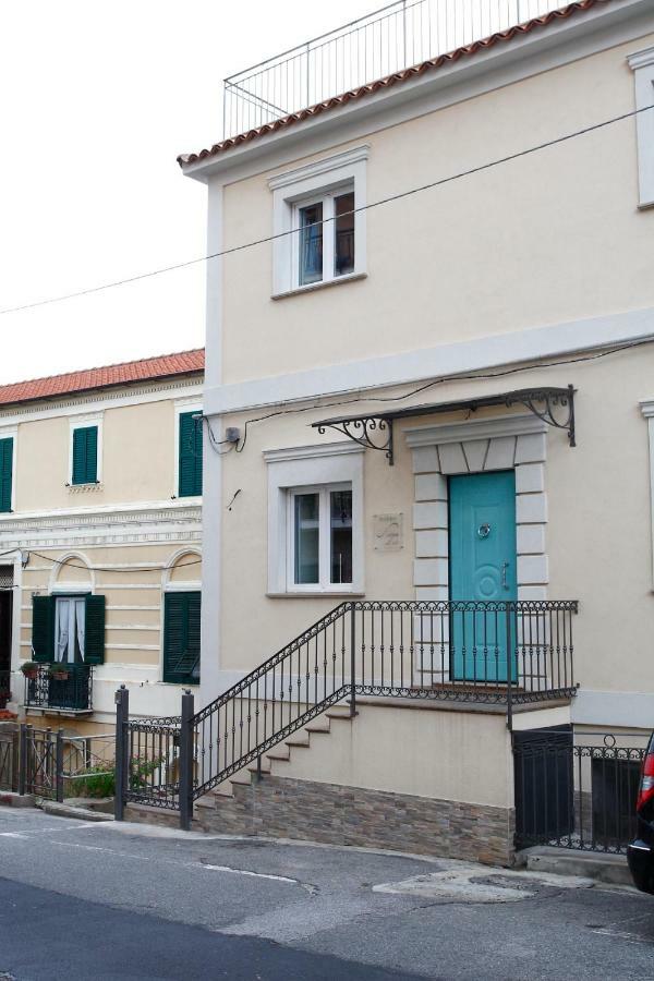 Residence Nina Pizzo  Ngoại thất bức ảnh